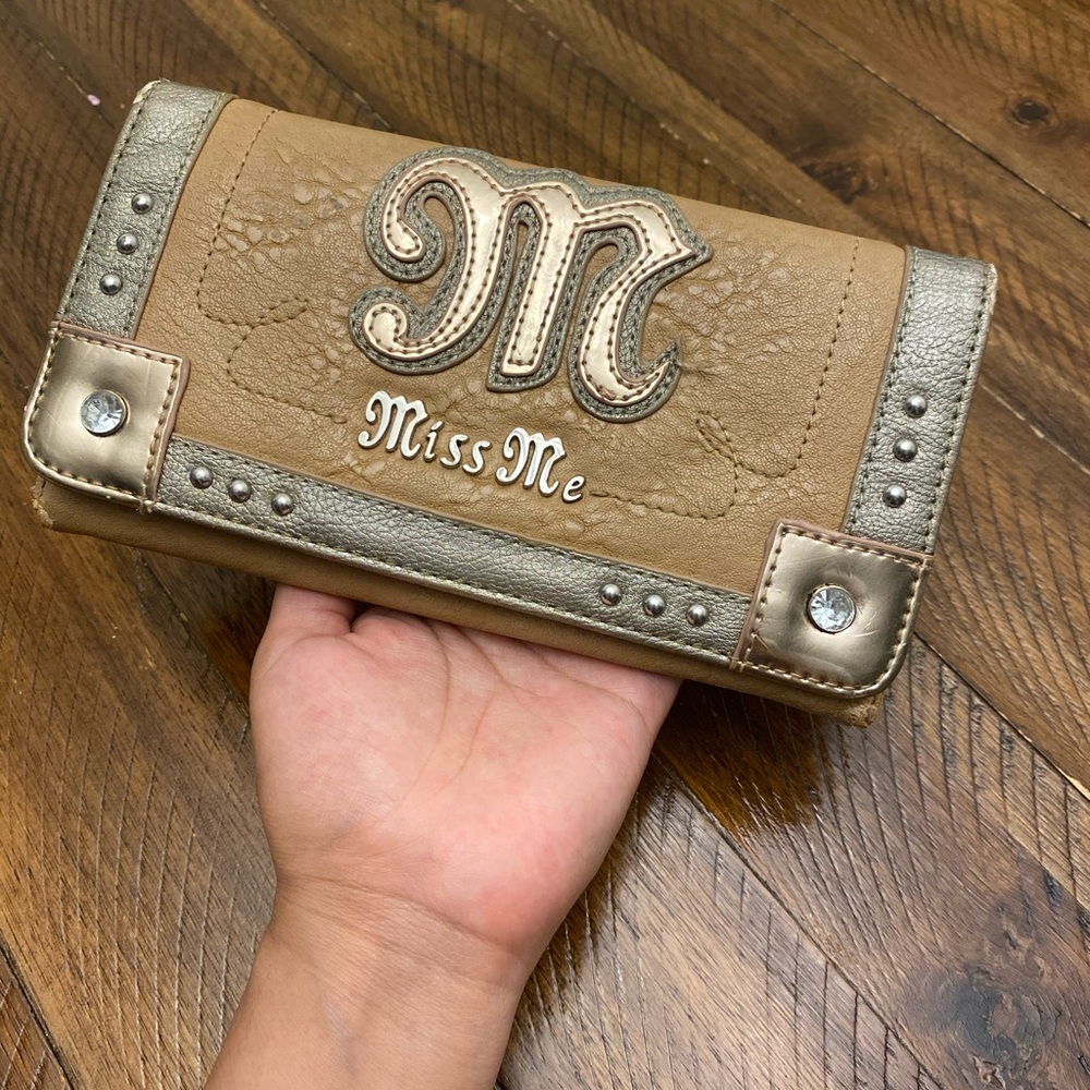 Miss Me Wallet